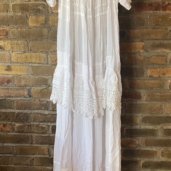 Canadian Made, white off the shoulder tier dress - Picture 2 of 2
